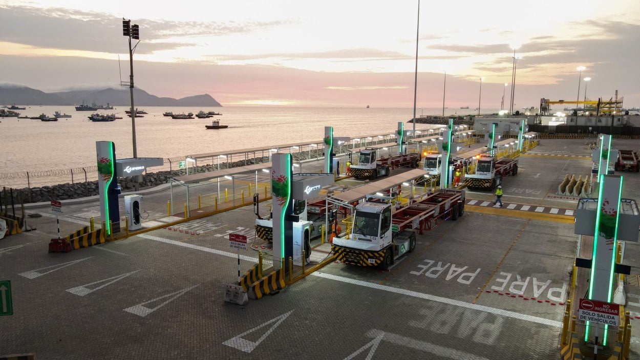 DP-World-Callao-YT203EV-2.jpg