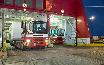 PORT RORO TRACTORS