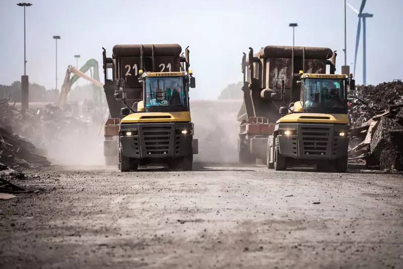 INDUSTRY YARD TRACTORS